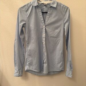 H&M women’s pinstripe shirt